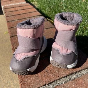 Nike Flex Advance Boots
Girls' Toddler